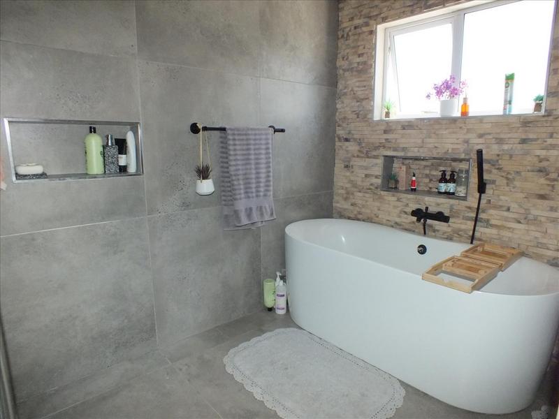 4 Bedroom Property for Sale in Mitchells Plain Central Western Cape